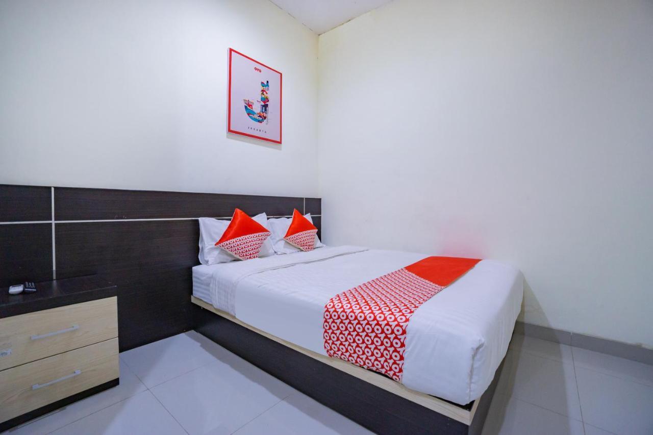 Hotel Oyo 2357 Syariah Grand Raudhah à Jakarta Extérieur photo