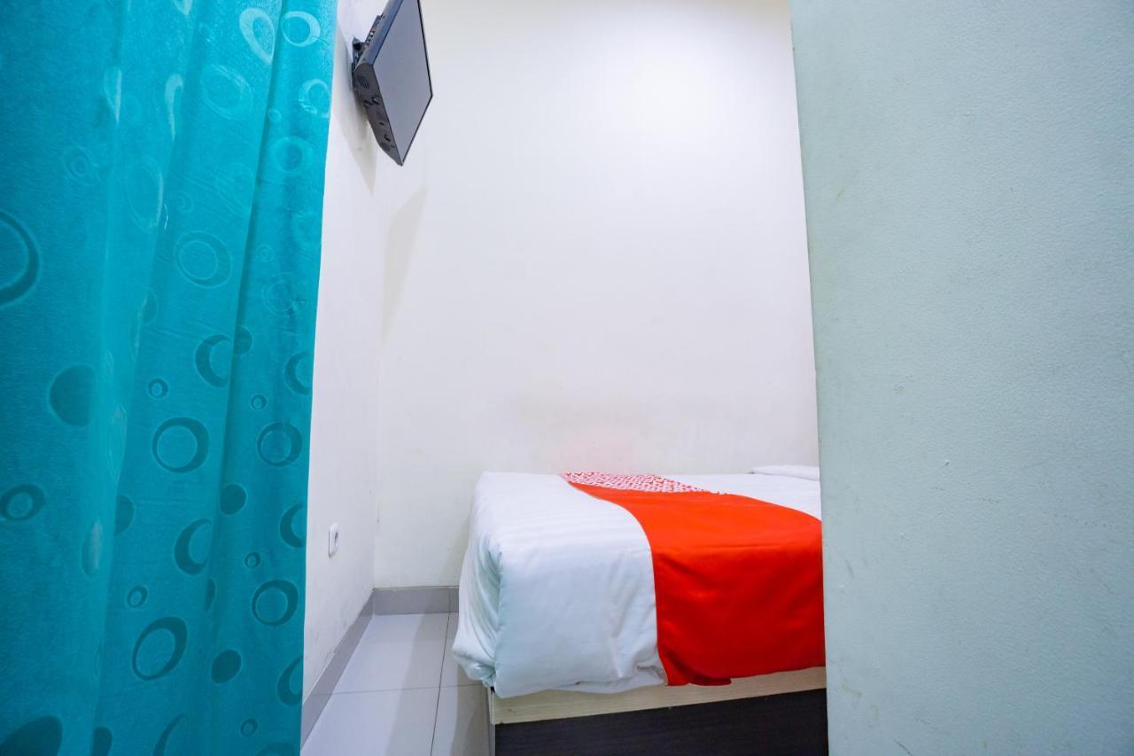 Hotel Oyo 2357 Syariah Grand Raudhah à Jakarta Extérieur photo