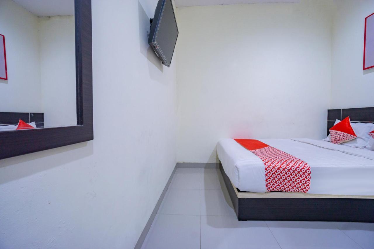 Hotel Oyo 2357 Syariah Grand Raudhah à Jakarta Extérieur photo