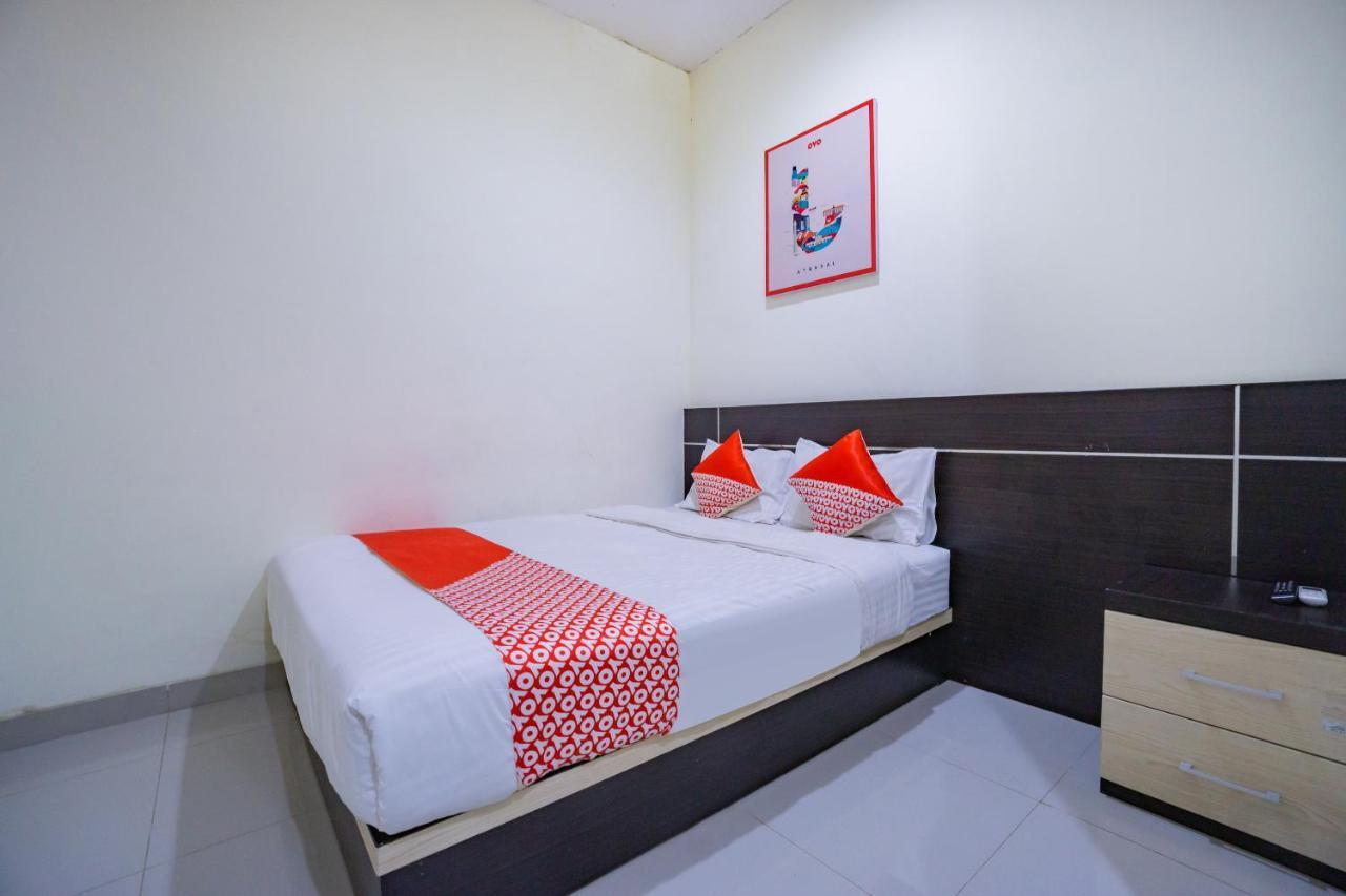 Hotel Oyo 2357 Syariah Grand Raudhah à Jakarta Extérieur photo