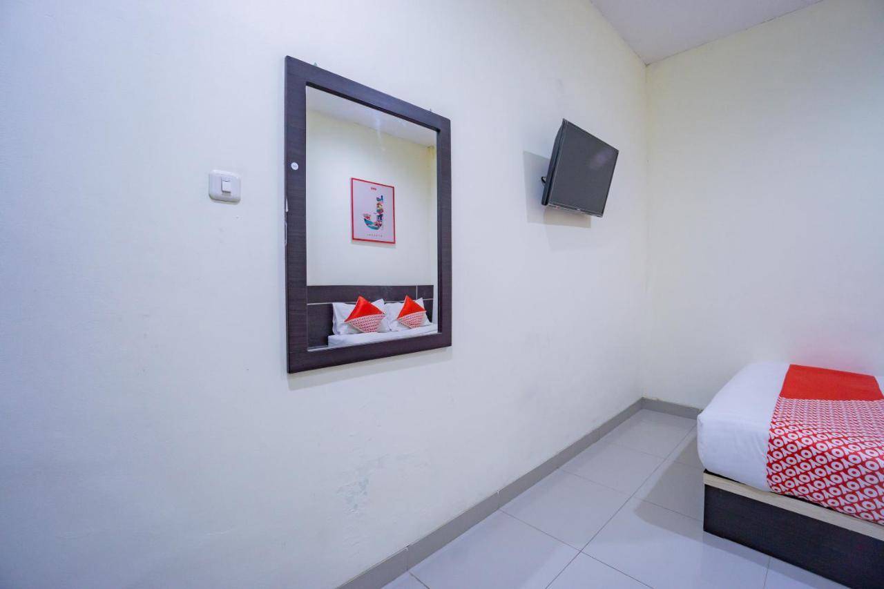 Hotel Oyo 2357 Syariah Grand Raudhah à Jakarta Extérieur photo