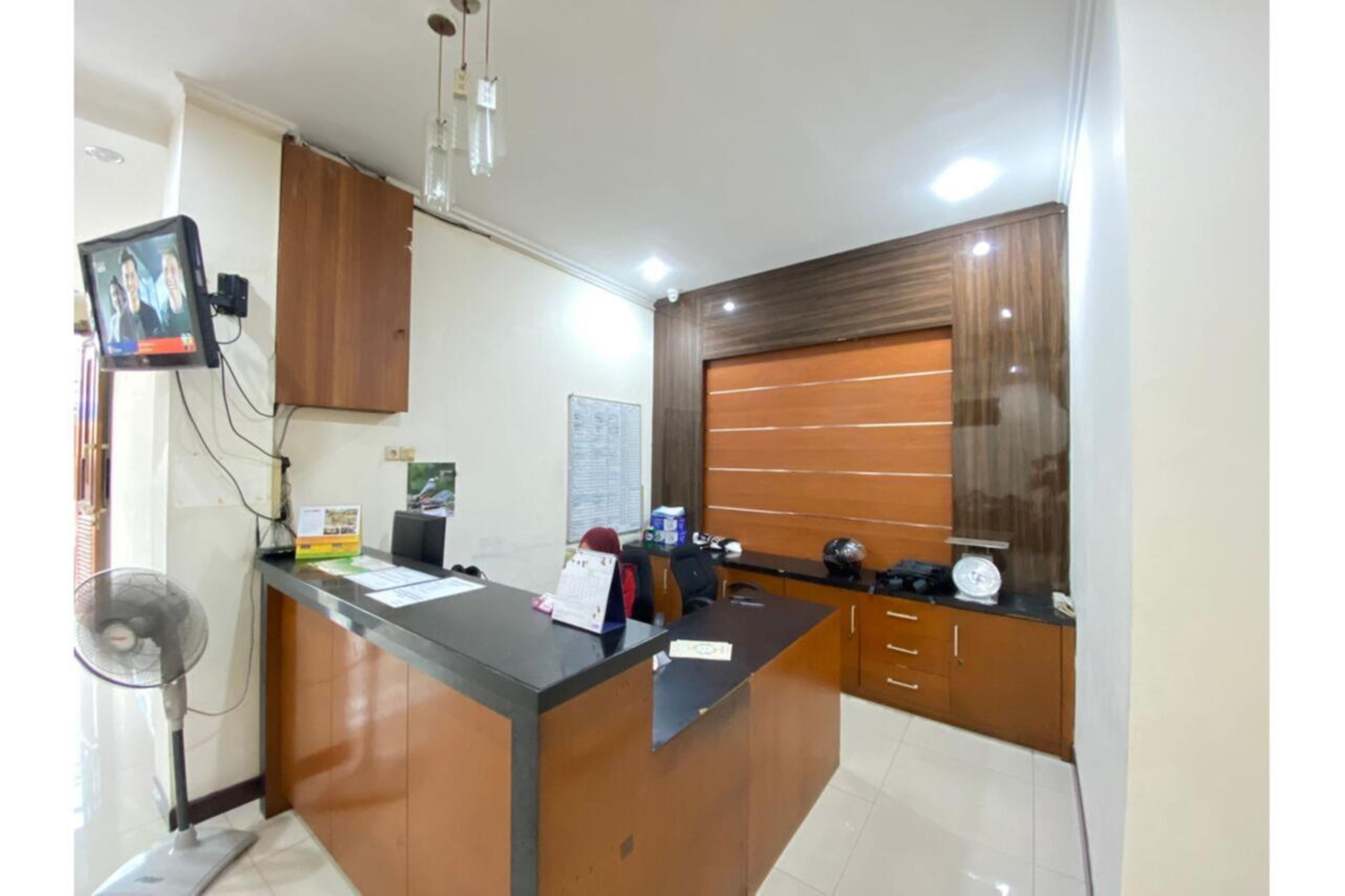 Hotel Oyo 2357 Syariah Grand Raudhah à Jakarta Extérieur photo