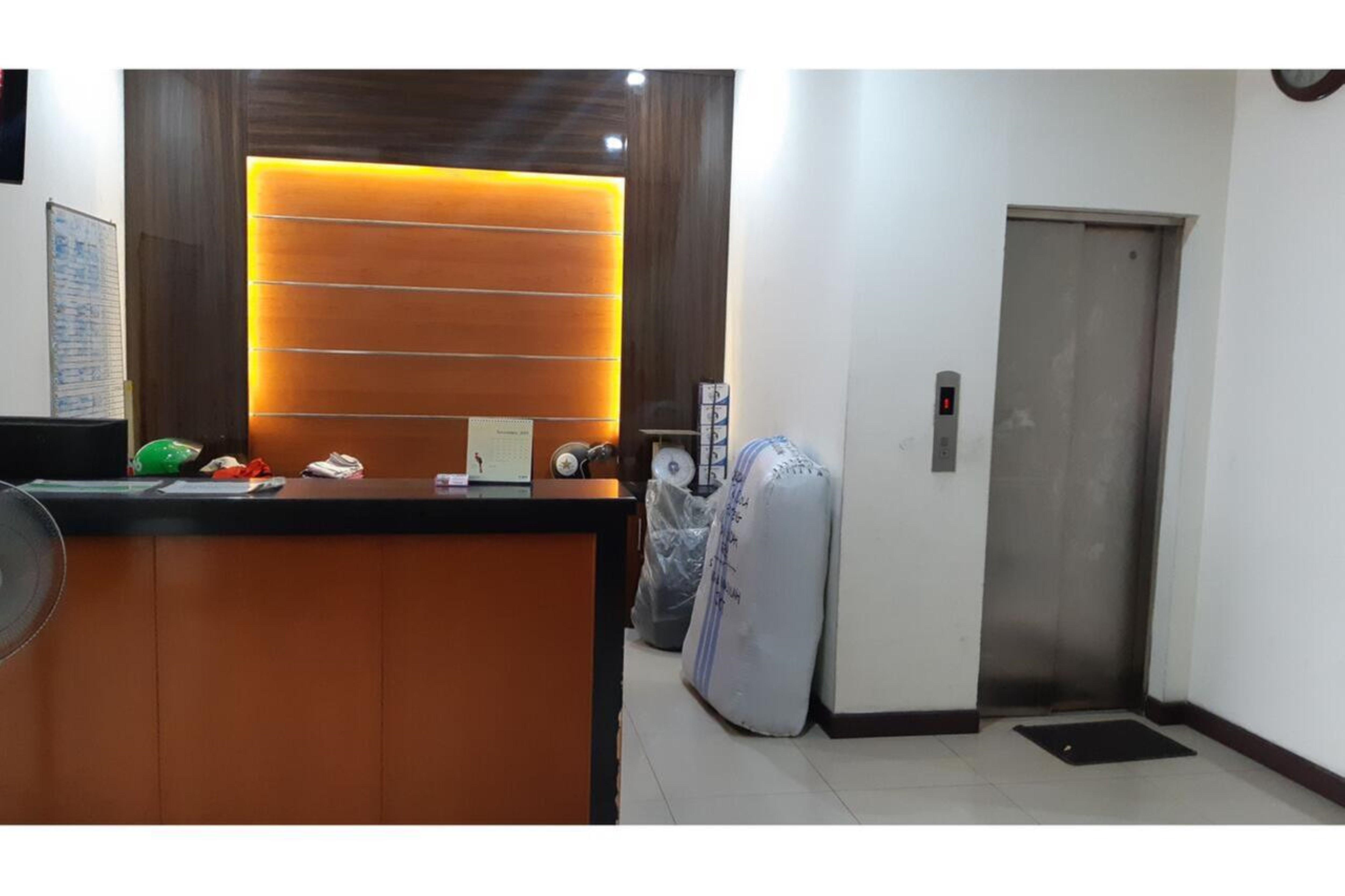 Hotel Oyo 2357 Syariah Grand Raudhah à Jakarta Extérieur photo