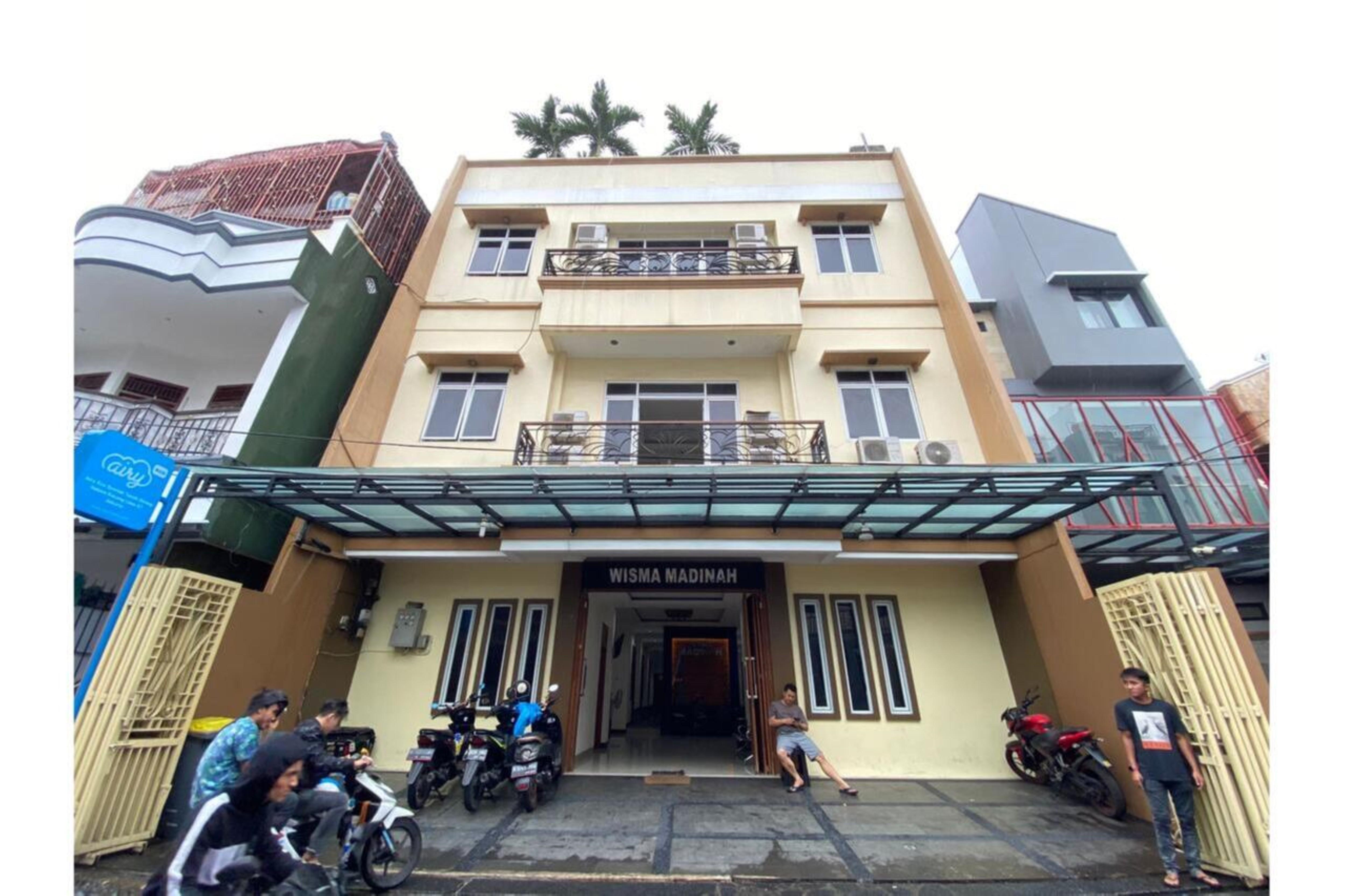 Hotel Oyo 2357 Syariah Grand Raudhah à Jakarta Extérieur photo